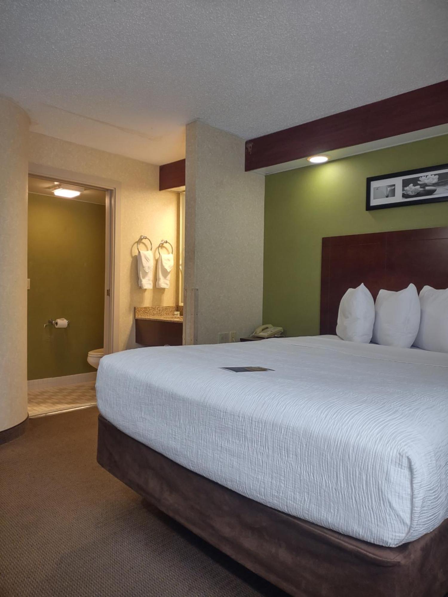 Hotel Baymont By Wyndham Flat Rock Exteriér fotografie